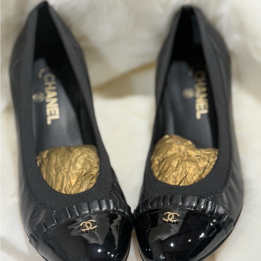 CHANEL Black Heels with Gold Detail